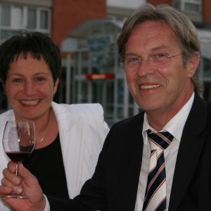 MONIKA RUFF-HÄNDELKES und Bürgermeister GÜNTER THÖNNESSEN